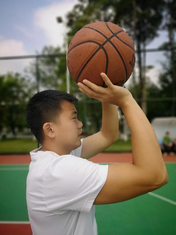 如何通过参加杯赛提升篮球训练效果_2